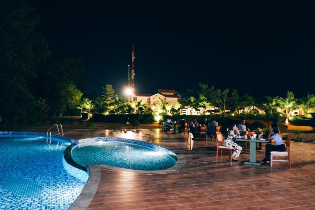 5 Senses Corbett Richness Luxuries Resort ! Destination Wedding & Corporate Events Rāmnagar Exterior foto