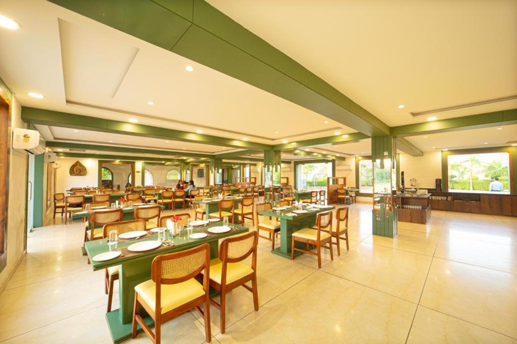 5 Senses Corbett Richness Luxuries Resort ! Destination Wedding & Corporate Events Rāmnagar Exterior foto