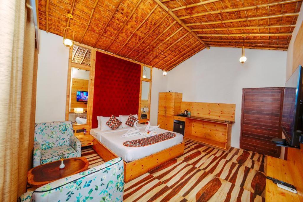 5 Senses Corbett Richness Luxuries Resort ! Destination Wedding & Corporate Events Rāmnagar Exterior foto